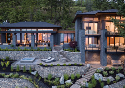Luxury home builder, Apchin Design + Build, built this breathtaking luxury home on the shores of Shuswap Lake in the BC interior region.